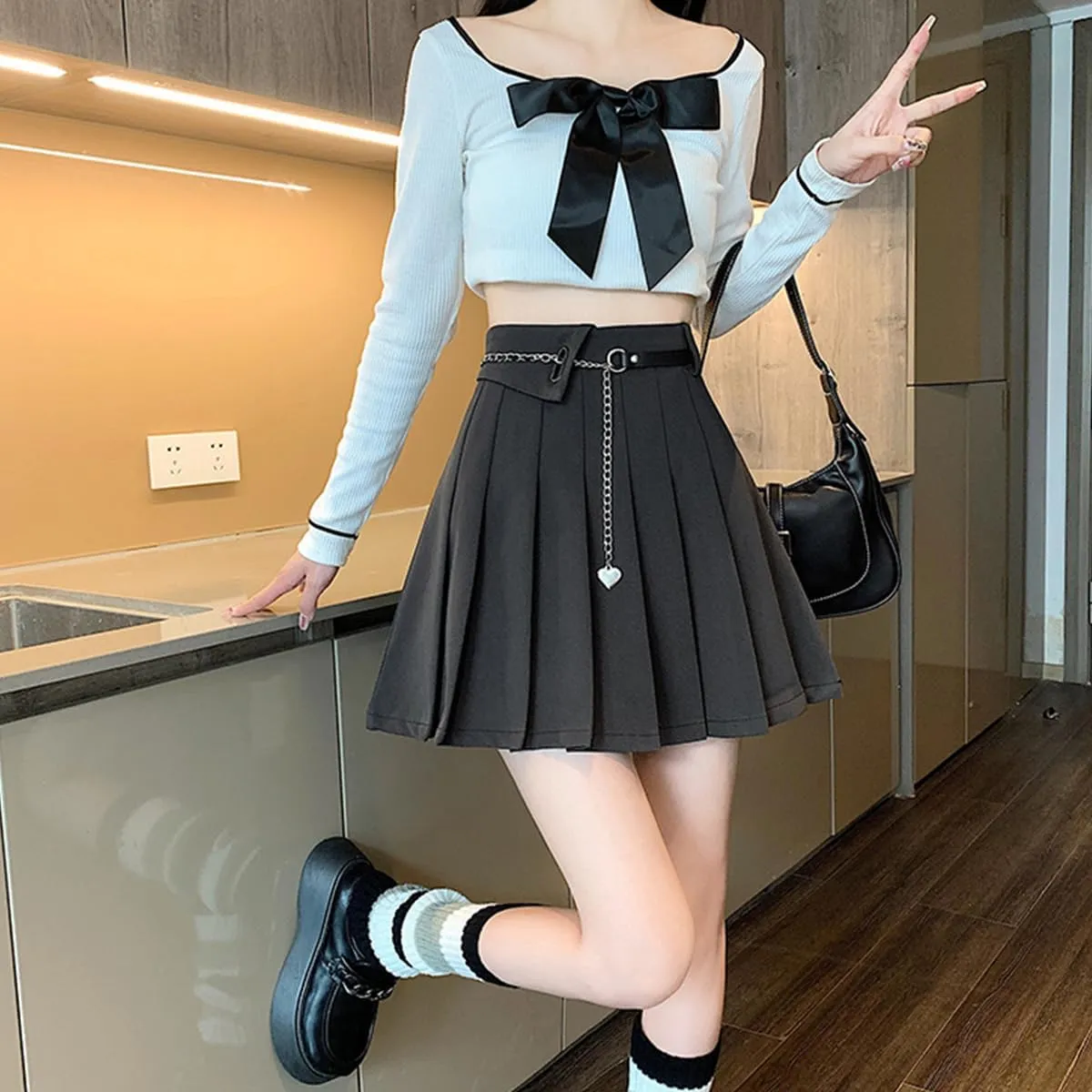 Gothic Fashion Womens Mini Skirt Casual Y2K High Waist A-Line Cute Heart Belt Pleated Skirt