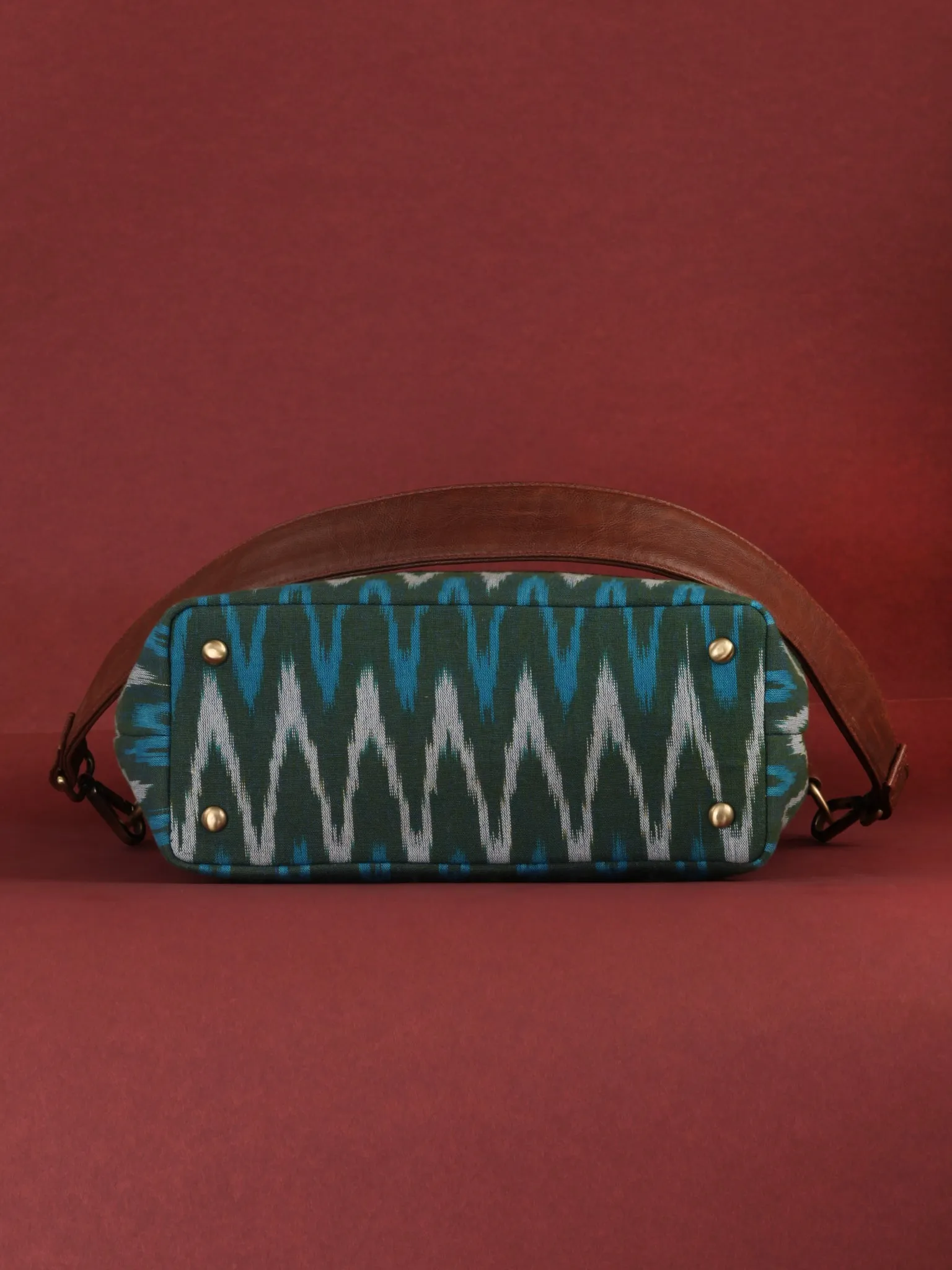 Green Fold Over Ikat Hand Bag - B0501