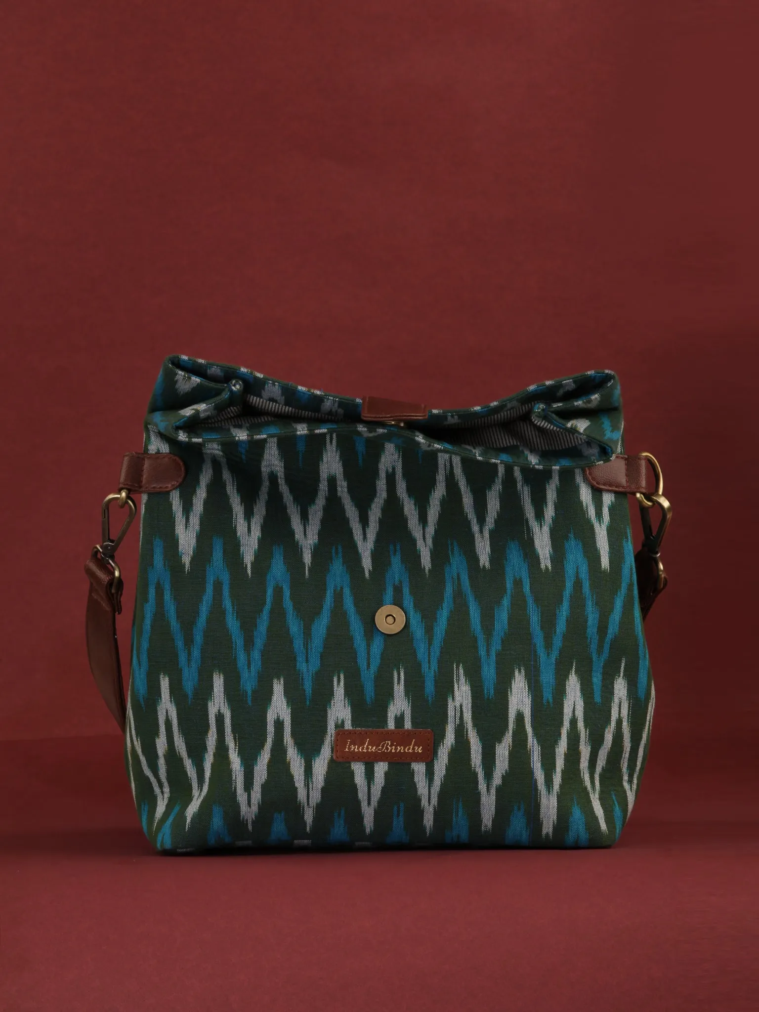 Green Fold Over Ikat Hand Bag - B0501