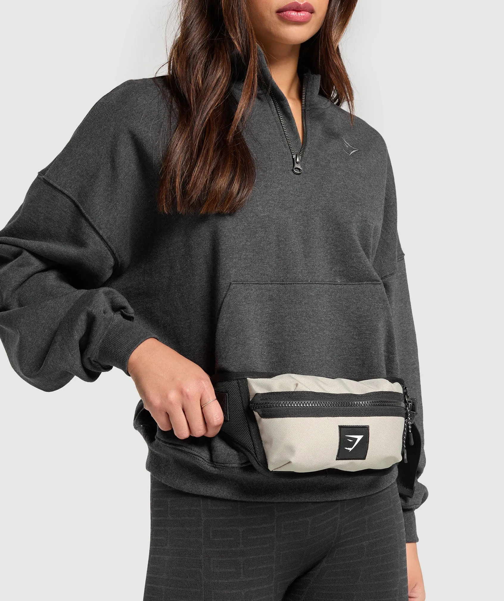Gymshark Retro Sports Waistpack - Pebble Grey/Black