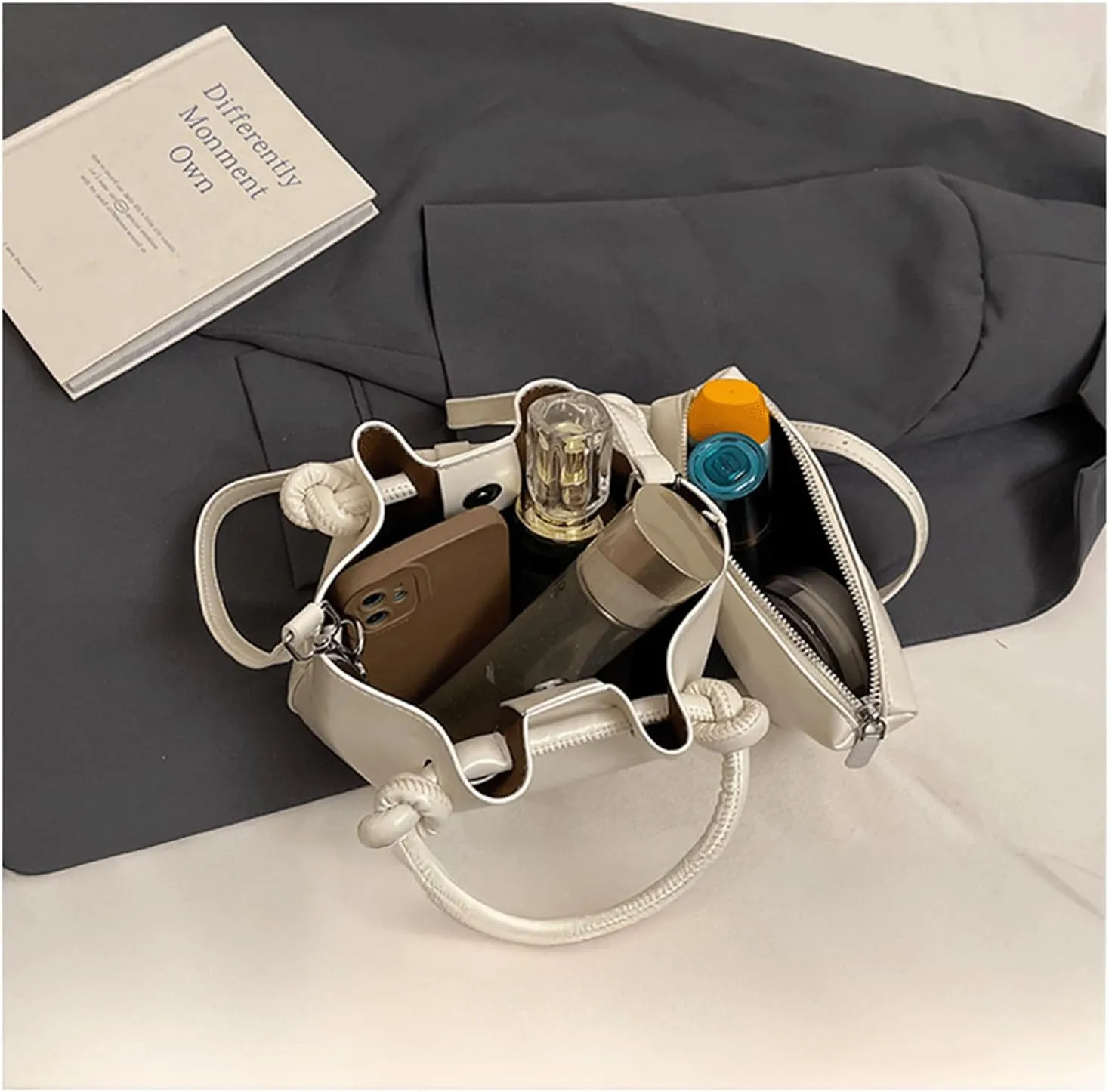 Mini Bucket Bag Leather Bucket Purse Vintage Purse Bag with Plush Bear Charm Crossbody Shoulder Handbag