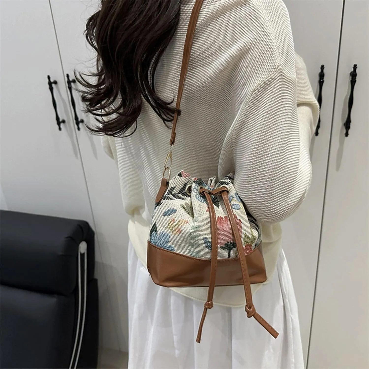 Mini Bucket Bag Vintage Floral Print Bucket Purse with Leather Drawstring Closure Purse Bag Small Crossbody Shoulder Handbag