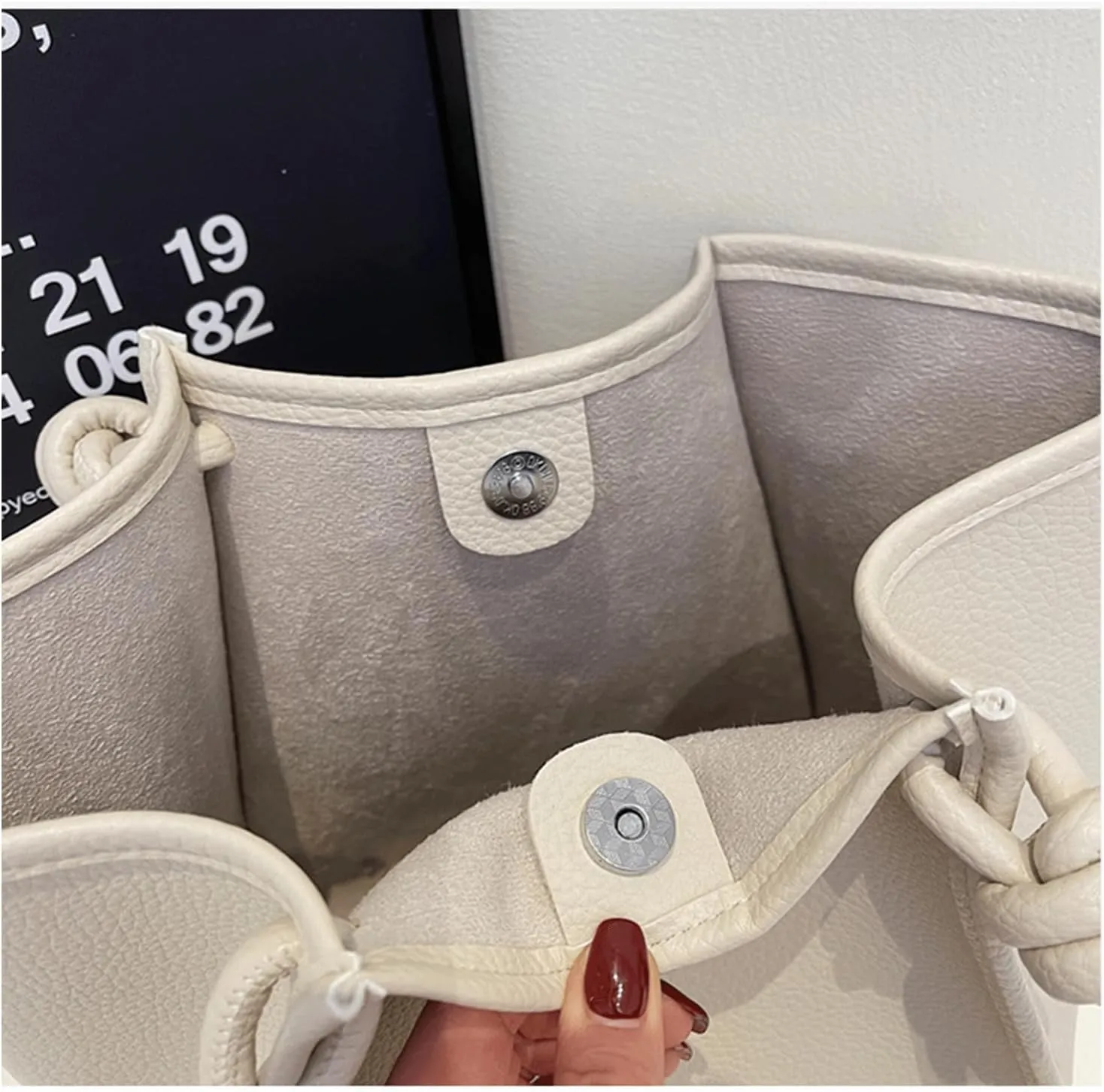 Mini Bucket Bag Vintage Leather Bucket Purse with Inner Pouch and Plush Charm Shoulder Purse Handbag