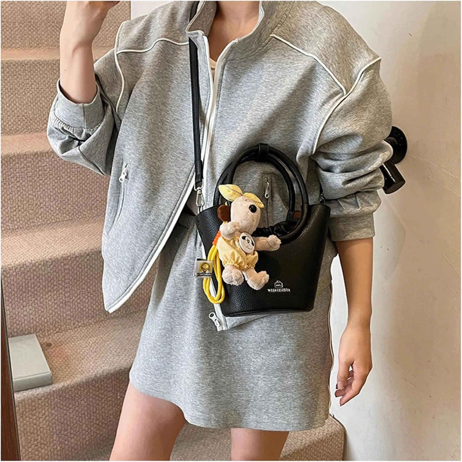 Mini Bucket Bag Vintage Leather Bucket Purse with Round Top Handle and Plush Charm Shoulder Handbag Crossbody Purse