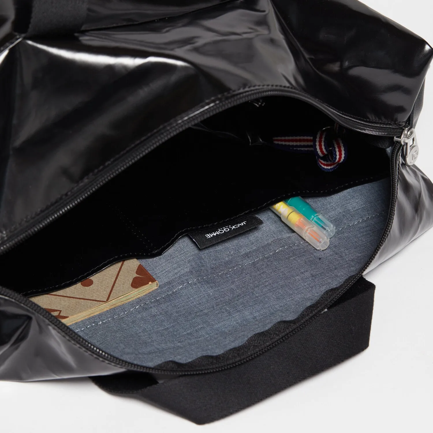 Orta Large Shoulder Bag