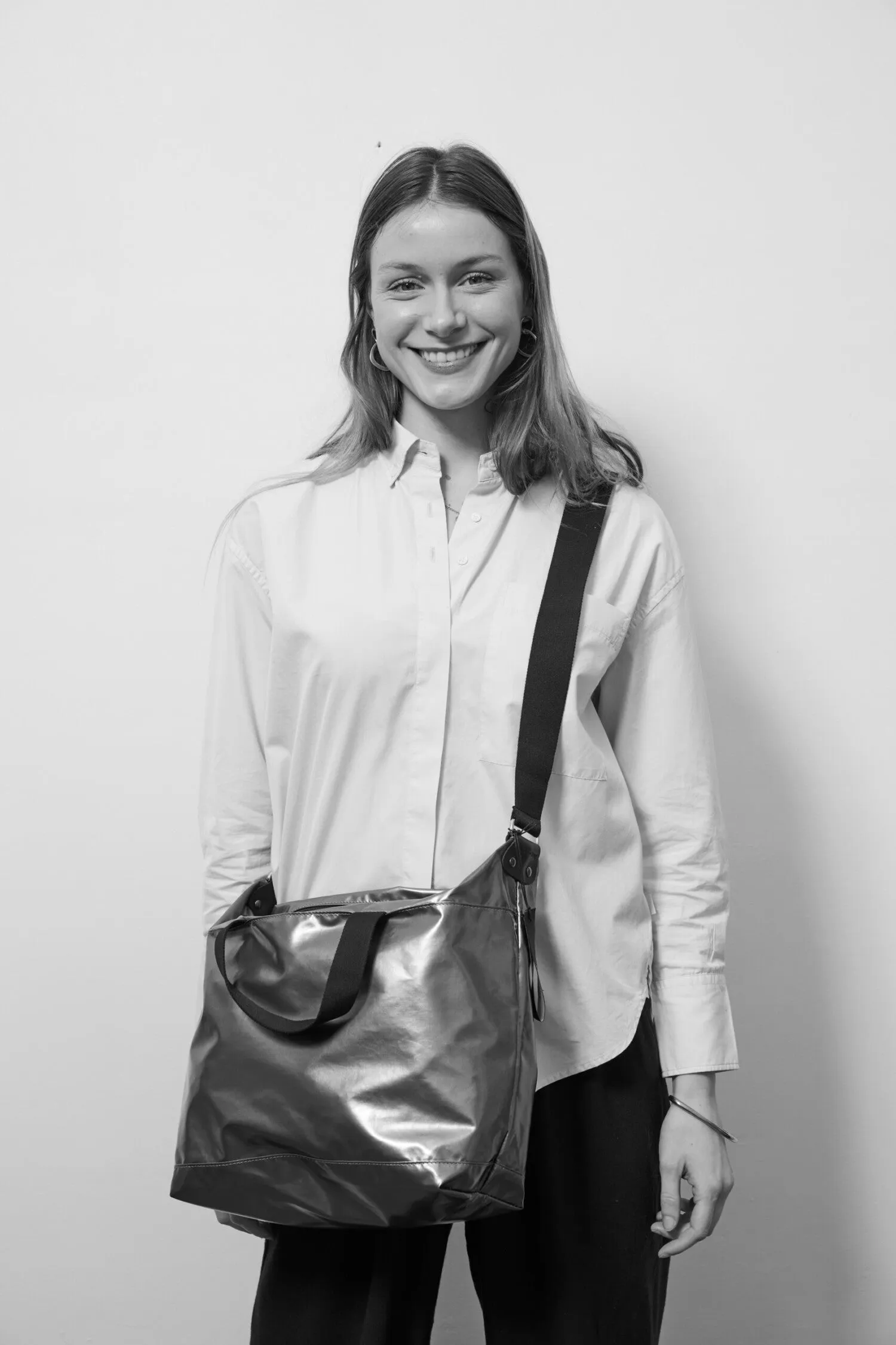 Orta Large Shoulder Bag