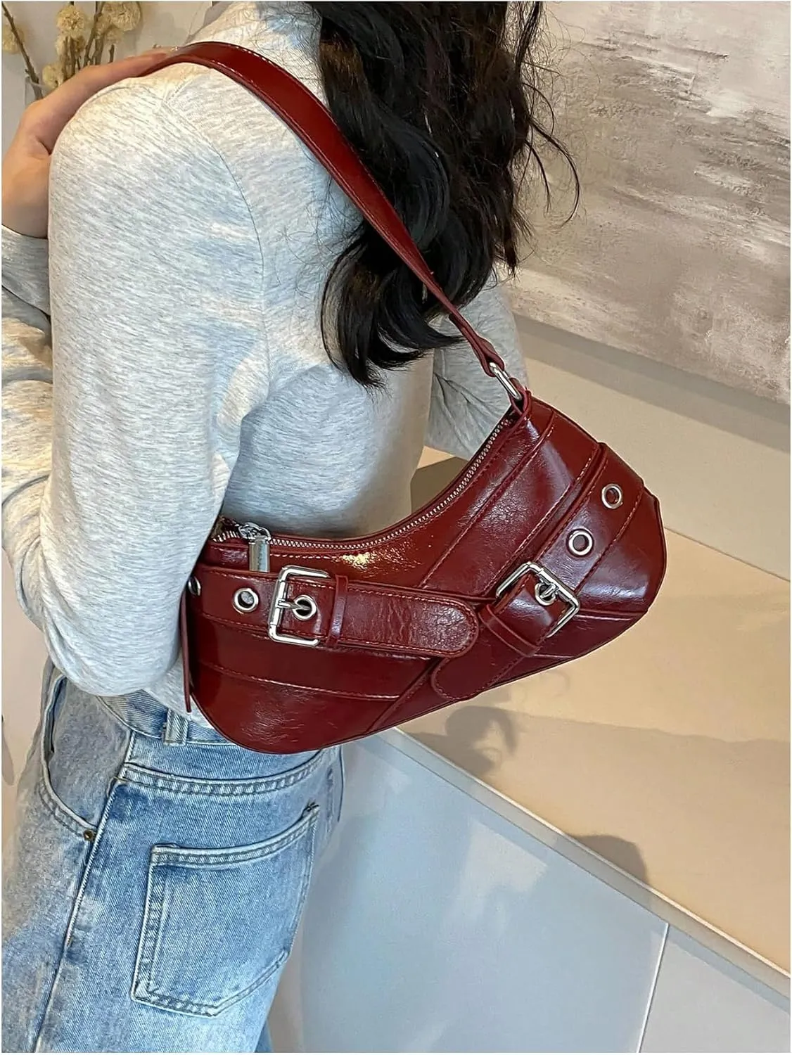 OYOANGLE Women's Buckled Punk Shoulder Bags Zipper Top Handle Handbags Y2k Adjustable Strap Underarm Bags