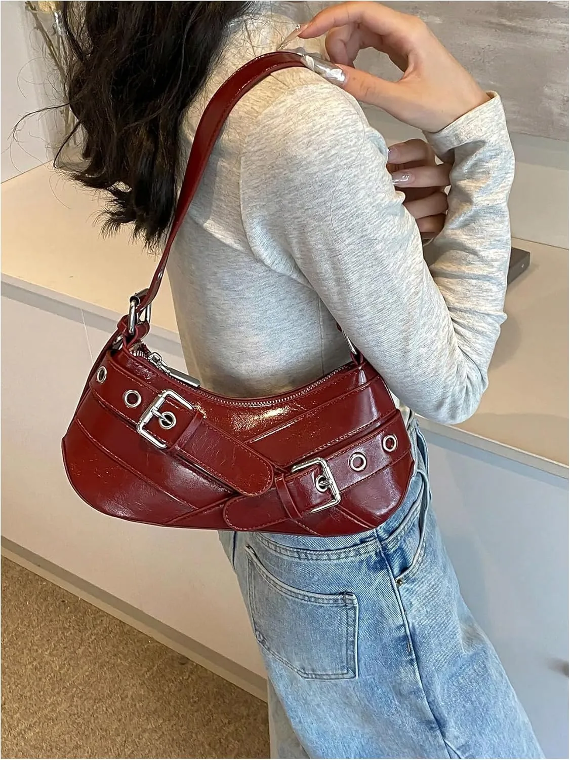 OYOANGLE Women's Buckled Punk Shoulder Bags Zipper Top Handle Handbags Y2k Adjustable Strap Underarm Bags
