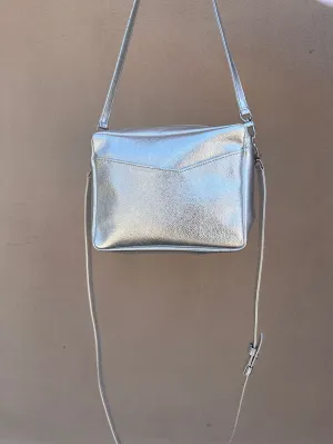 Rome Crossbody in Silver Metallic