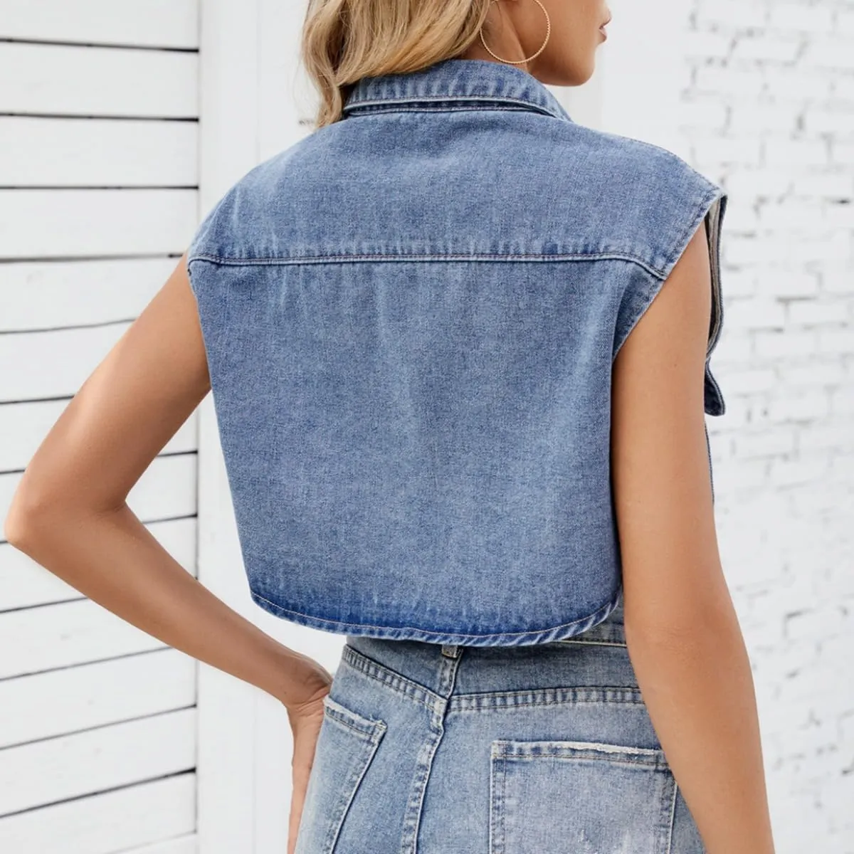 Women's Cropped Denim Top Button Down Shirt Vest with Pockets Summer Casual Trend Denim Sleeveless Jacket